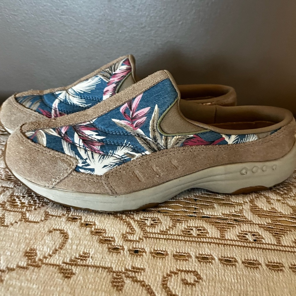 Easy Spirit Womens Slip-On Sneakers EST TravelTime 240 Tropical Hawaiian Print - Picture 2 of 15